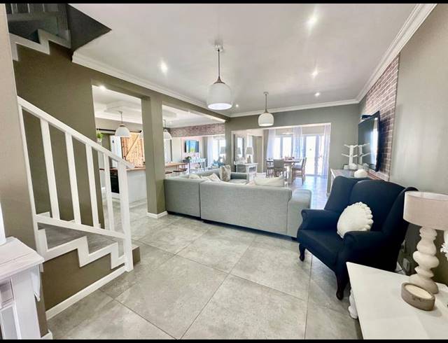 4 BEDROOM HOUSE FOR SALE IN PINNACLE POINT GOLF ESTATE